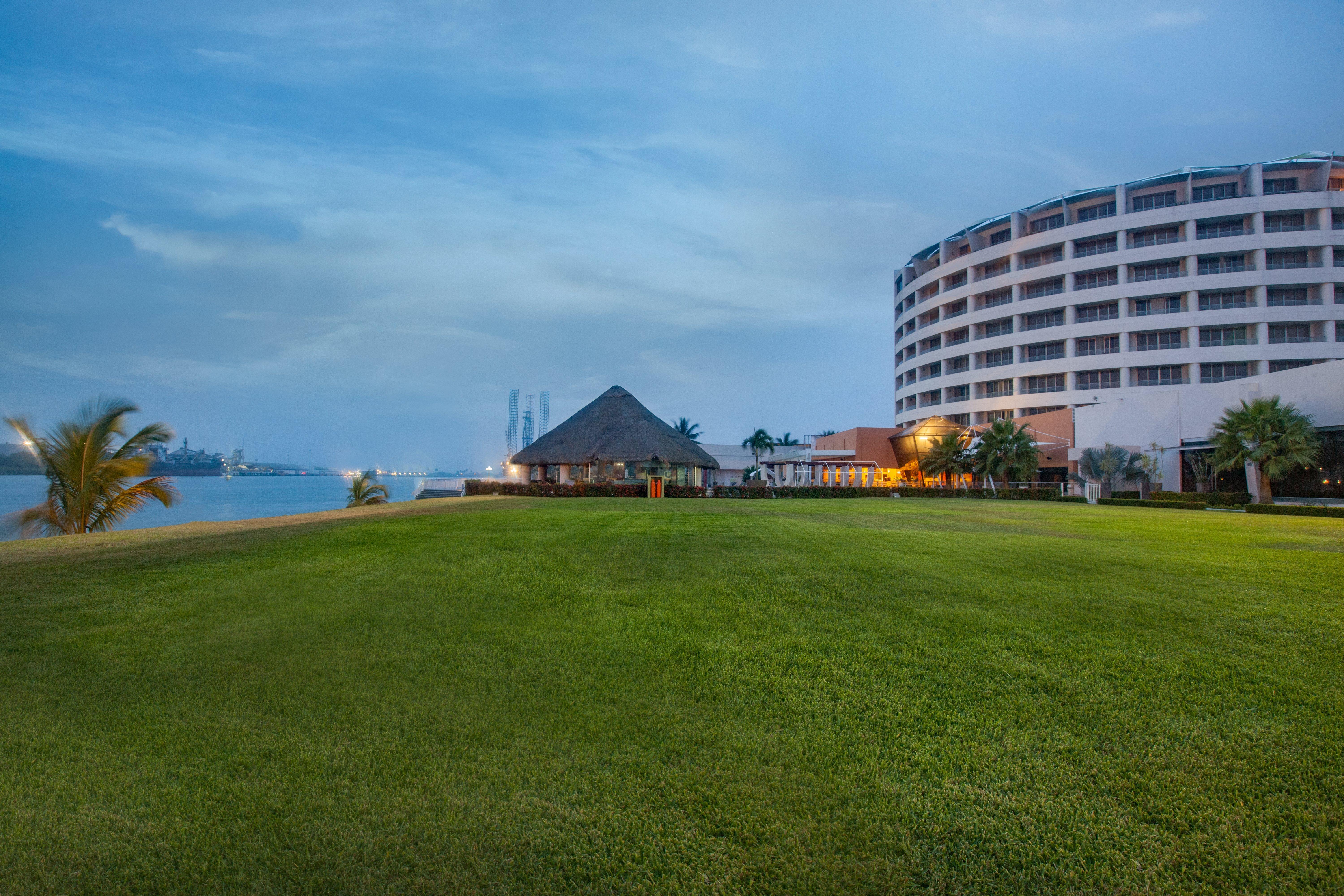 Holiday Inn Tuxpan - Convention Center By Ihg Екстер'єр фото